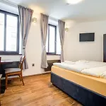 Kralovska Cesta 3* Brünn