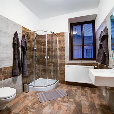 Královská Cesta 3*