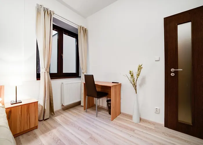 Kralovska Cesta Pensionat 3*