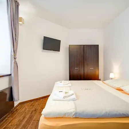 Kralovska Cesta Gasthuis Brno