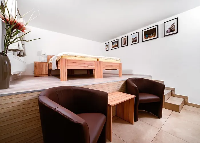 Kralovska Cesta Gasthuis 3*