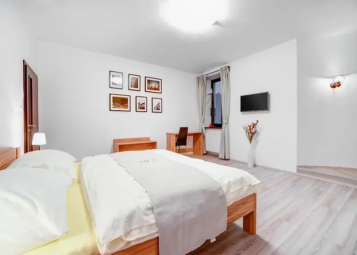 Kralovska Cesta Gasthuis 3*
